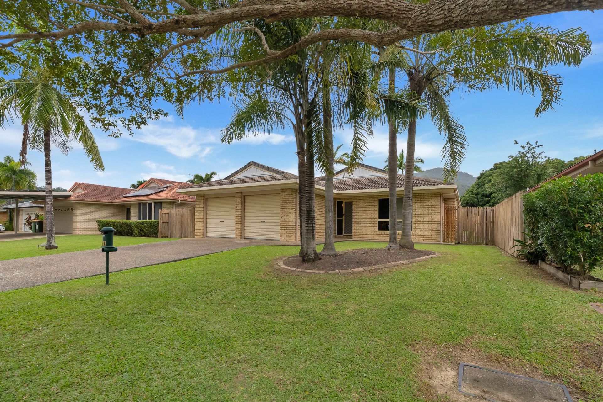 11 Obersky Close, Brinsmead, Brinsmead - Thumbnail 3