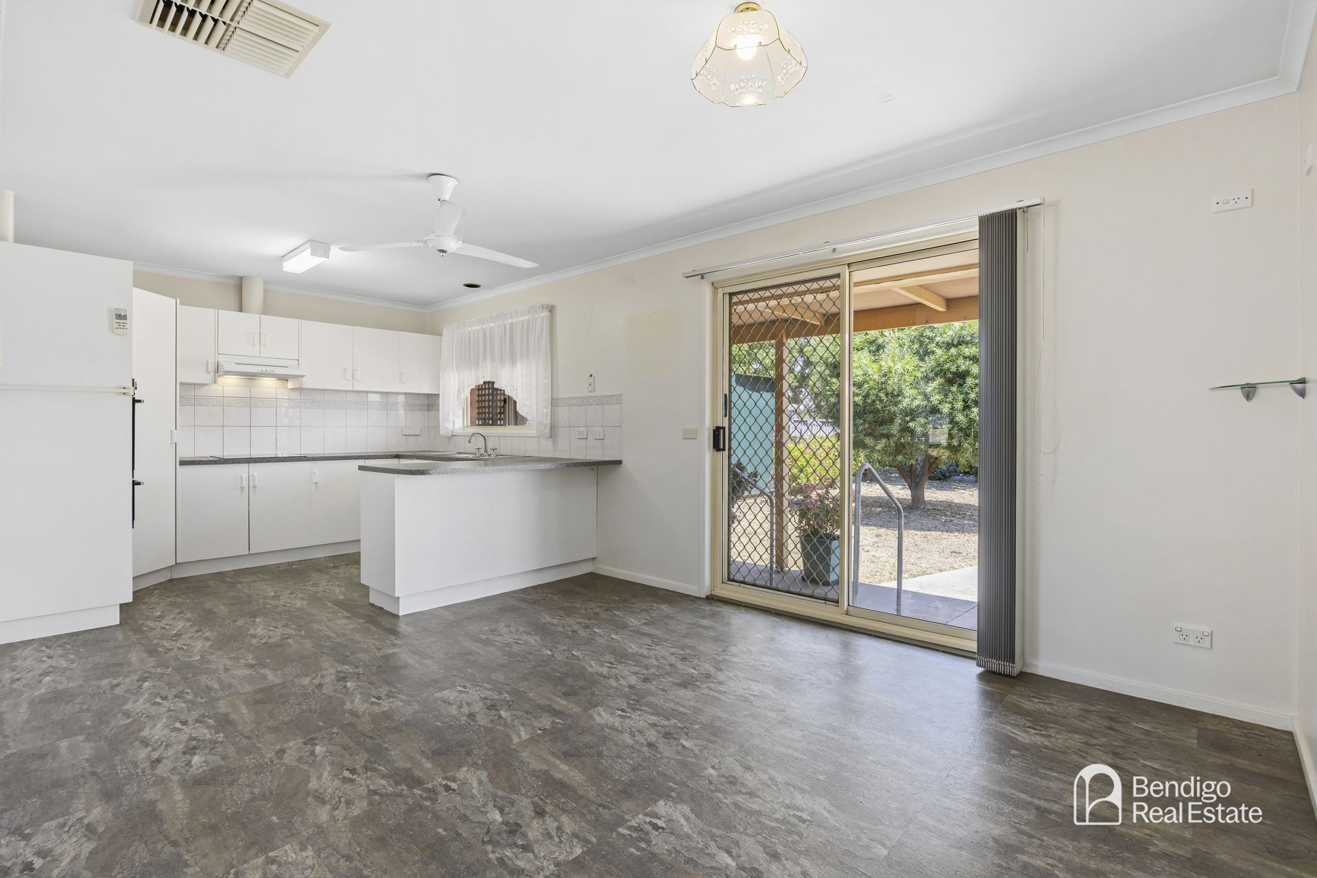 43 Powells Avenue Strathdale VIC, Strathdale - Thumbnail 3