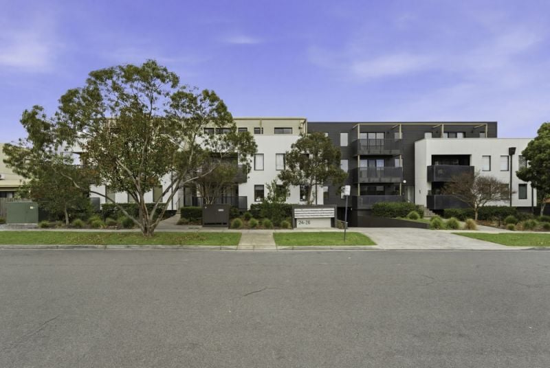 3/24 Burton Avenue Clayton VIC, Clayton - Image 1