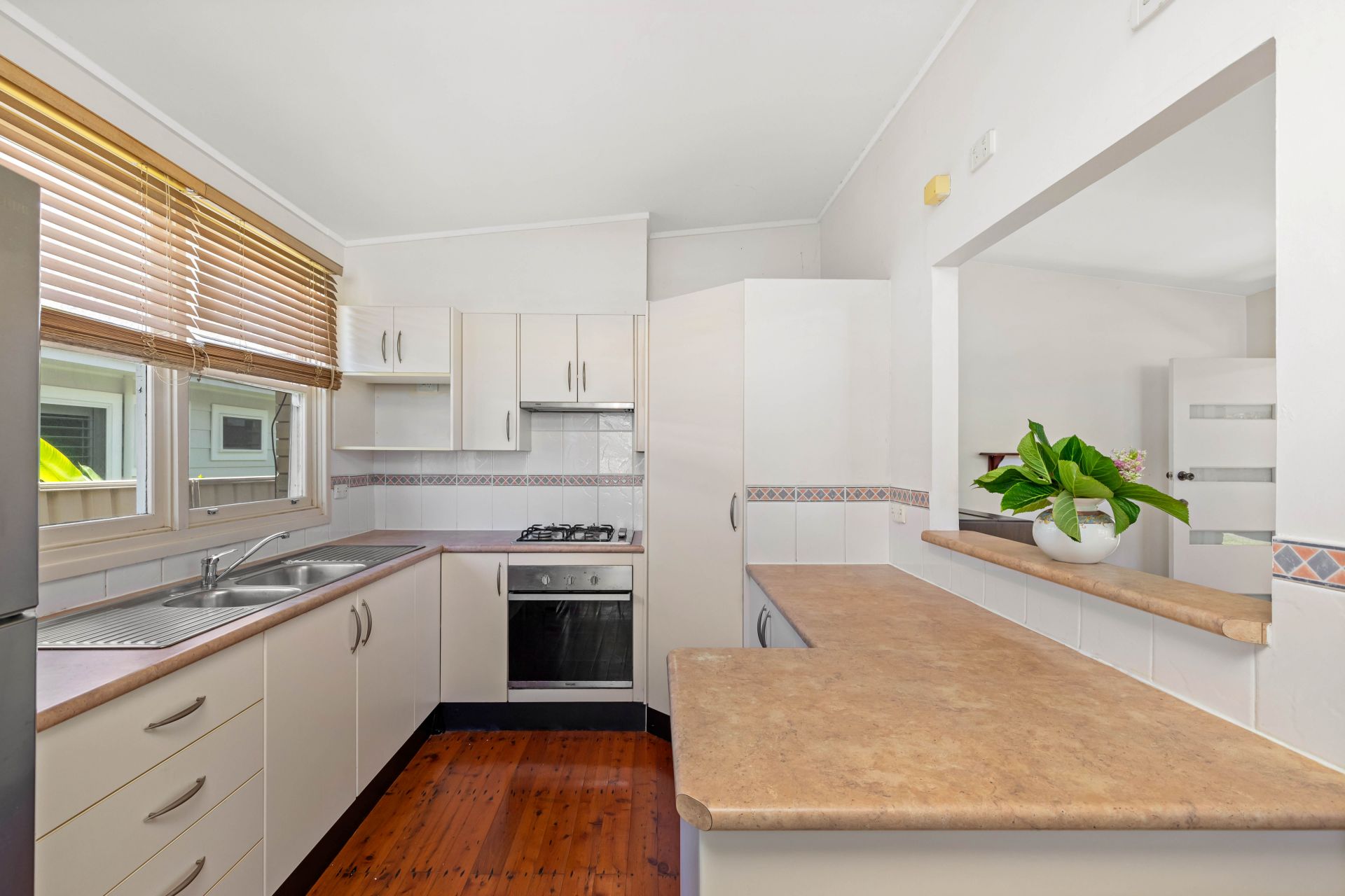 15 Civic Avenue, Caves Beach, Caves Beach - Thumbnail 3