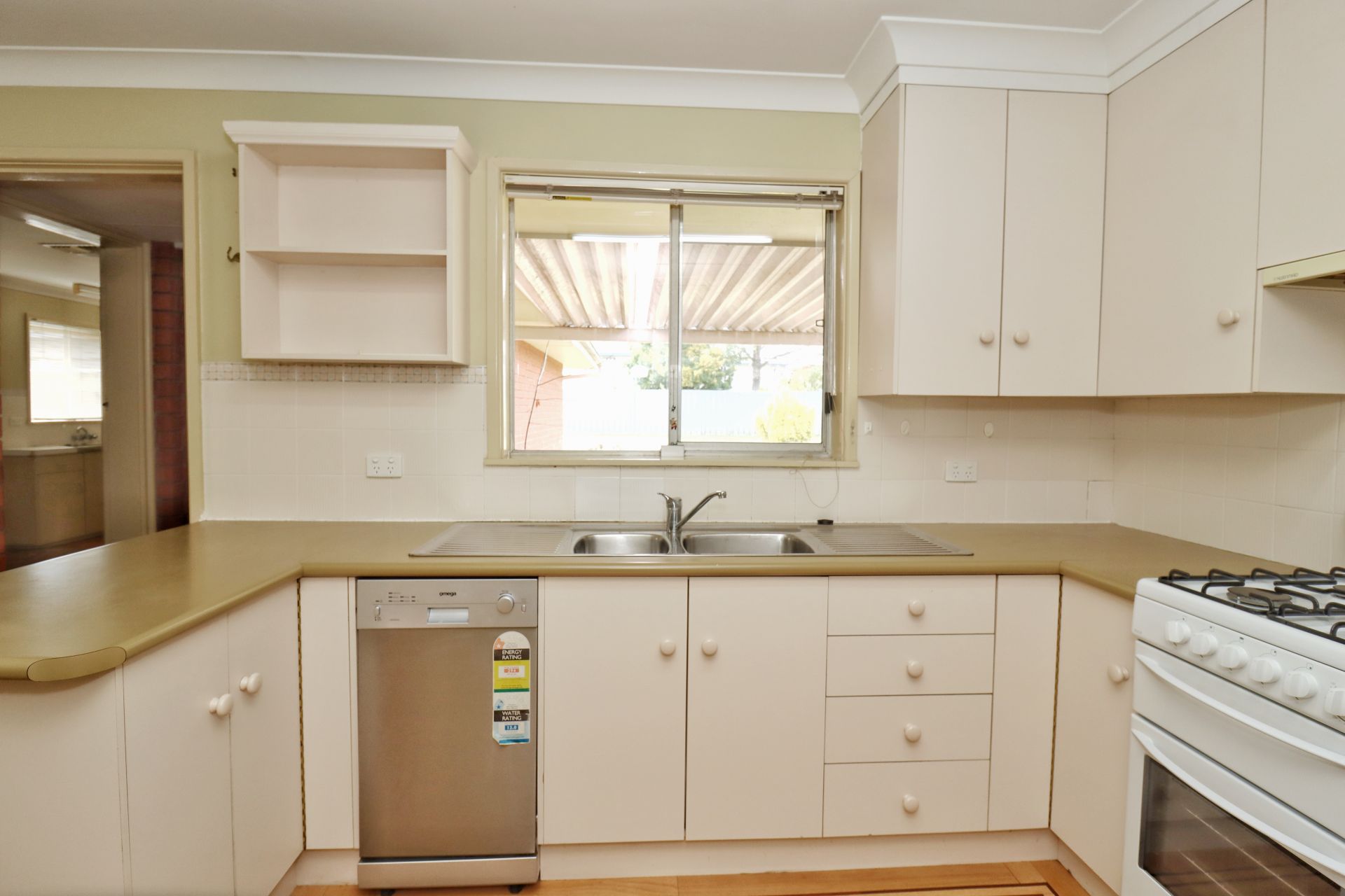 19 Newcombe Street, COWRA, Cowra - Thumbnail 6