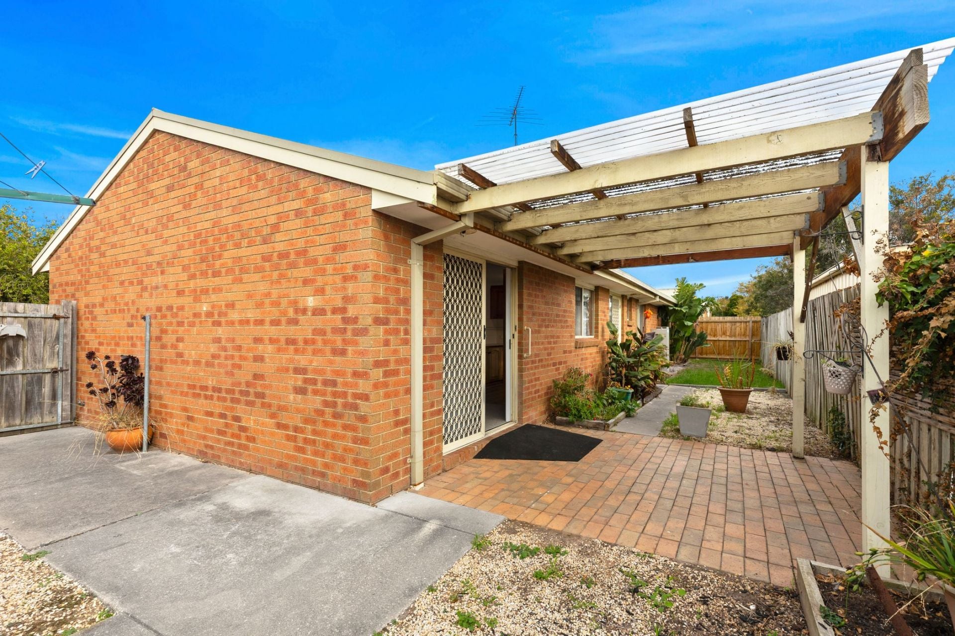 6/37 Chapel Street, Whittington - Thumbnail 8