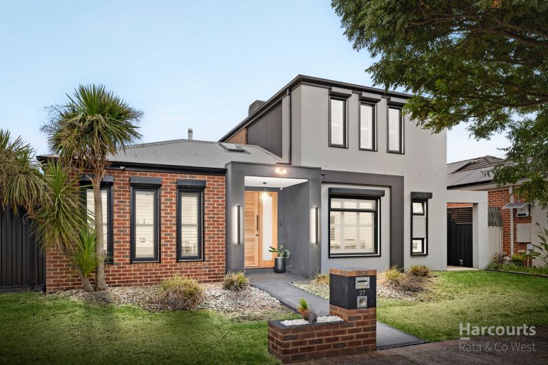 27 Great Barr Crescent, Caroline Springs