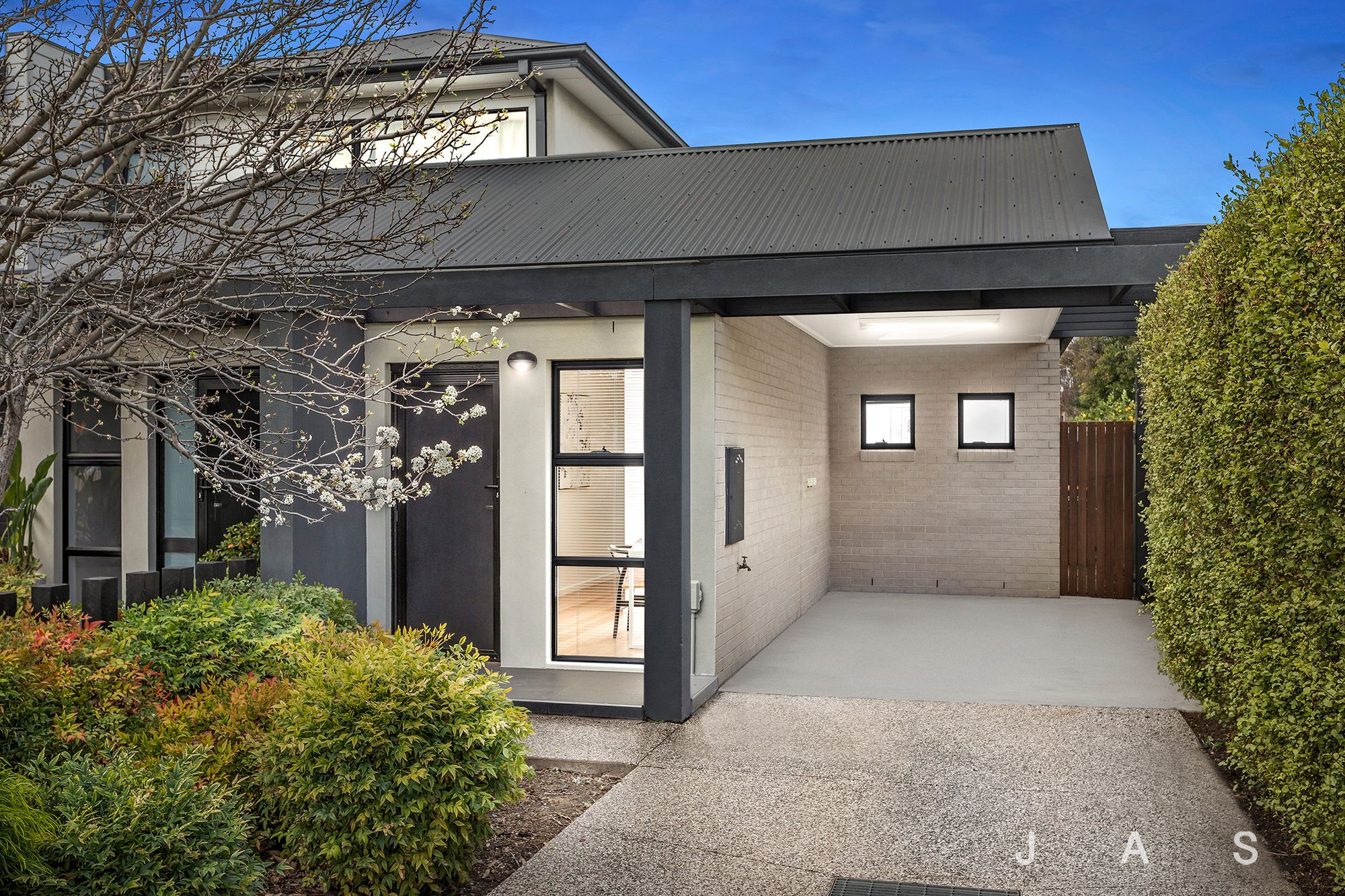 55b Vernon Street, South Kingsville, South Kingsville - Thumbnail 2