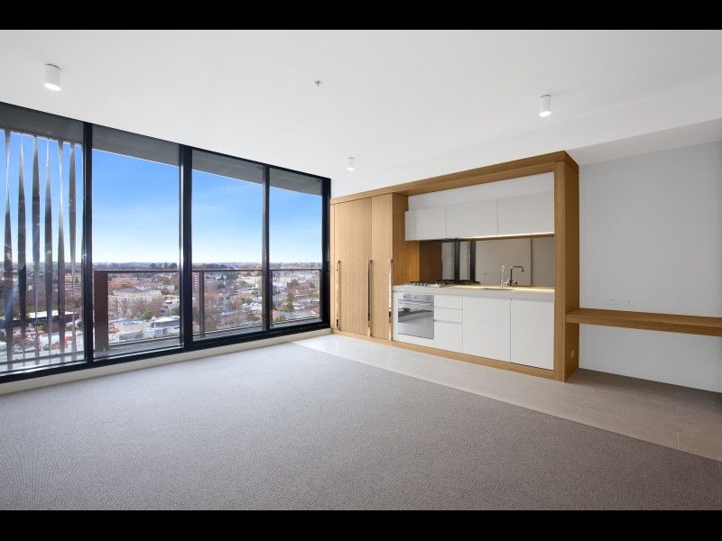 608/1 Clara Street, South Yarra - Thumbnail 2