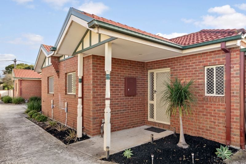 3/1 Mattea Court, Reservoir