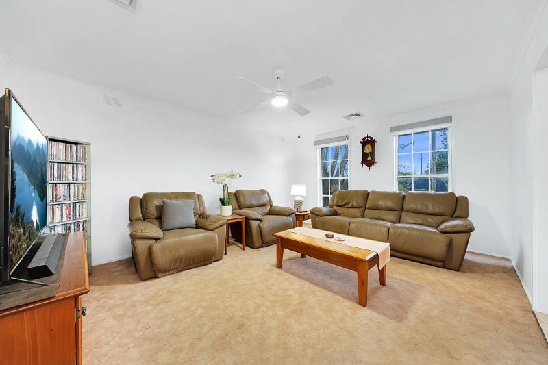 12 Cleeland Close, Epping