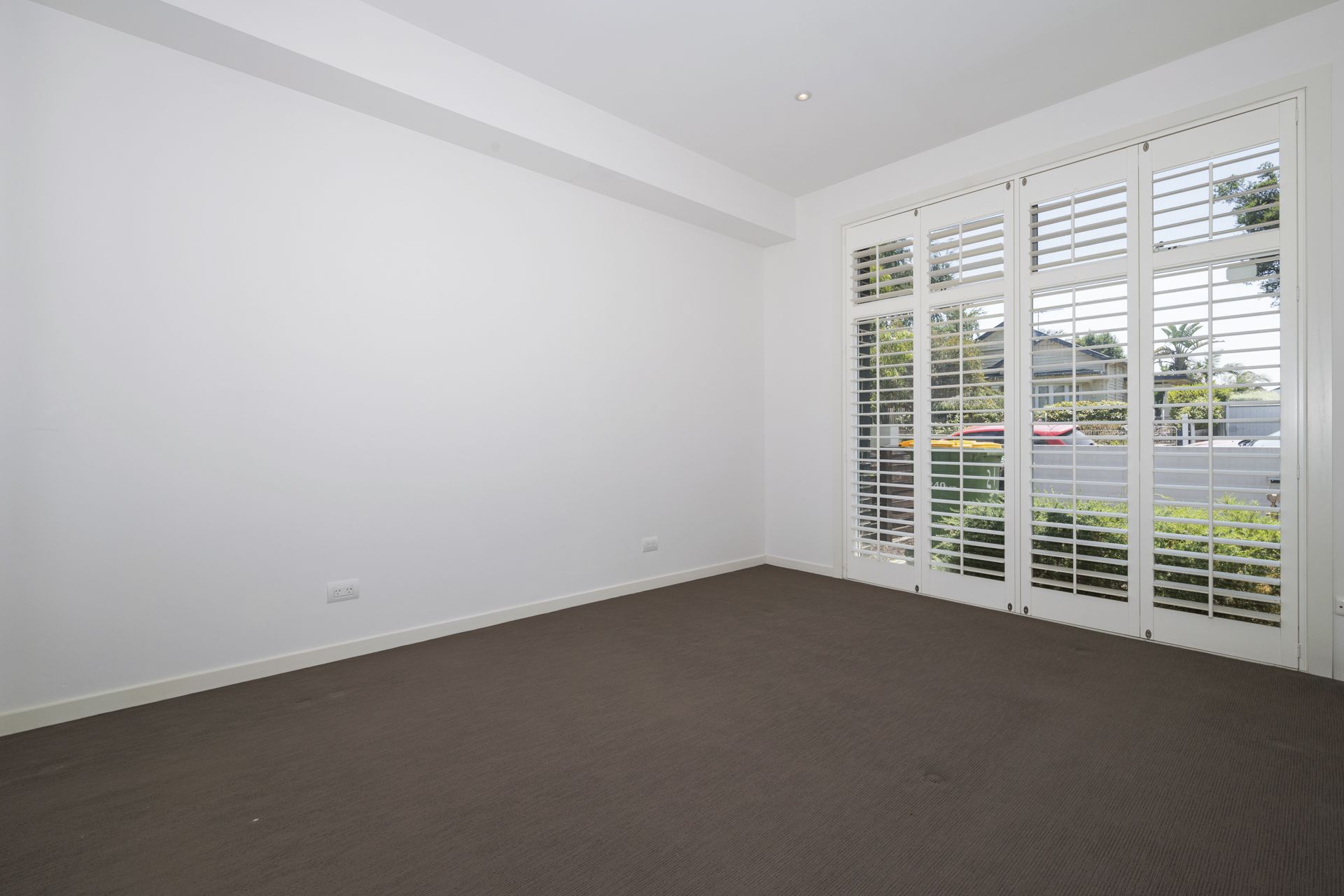 Stylish Two-Bedroom Townhouse in Prime Preston Location