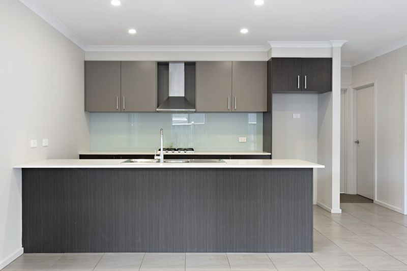 12 Rowena Way, Mickleham