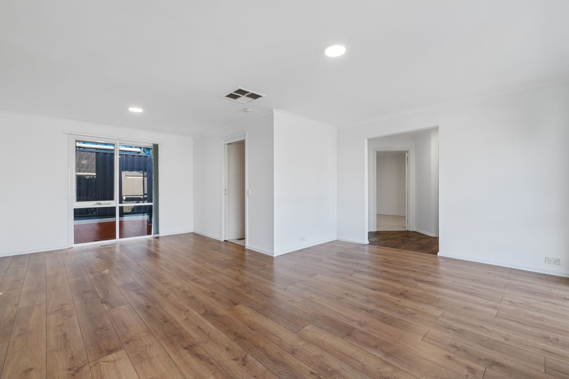 Generous 3-Bedroom Home in Sought-After Templestowe
