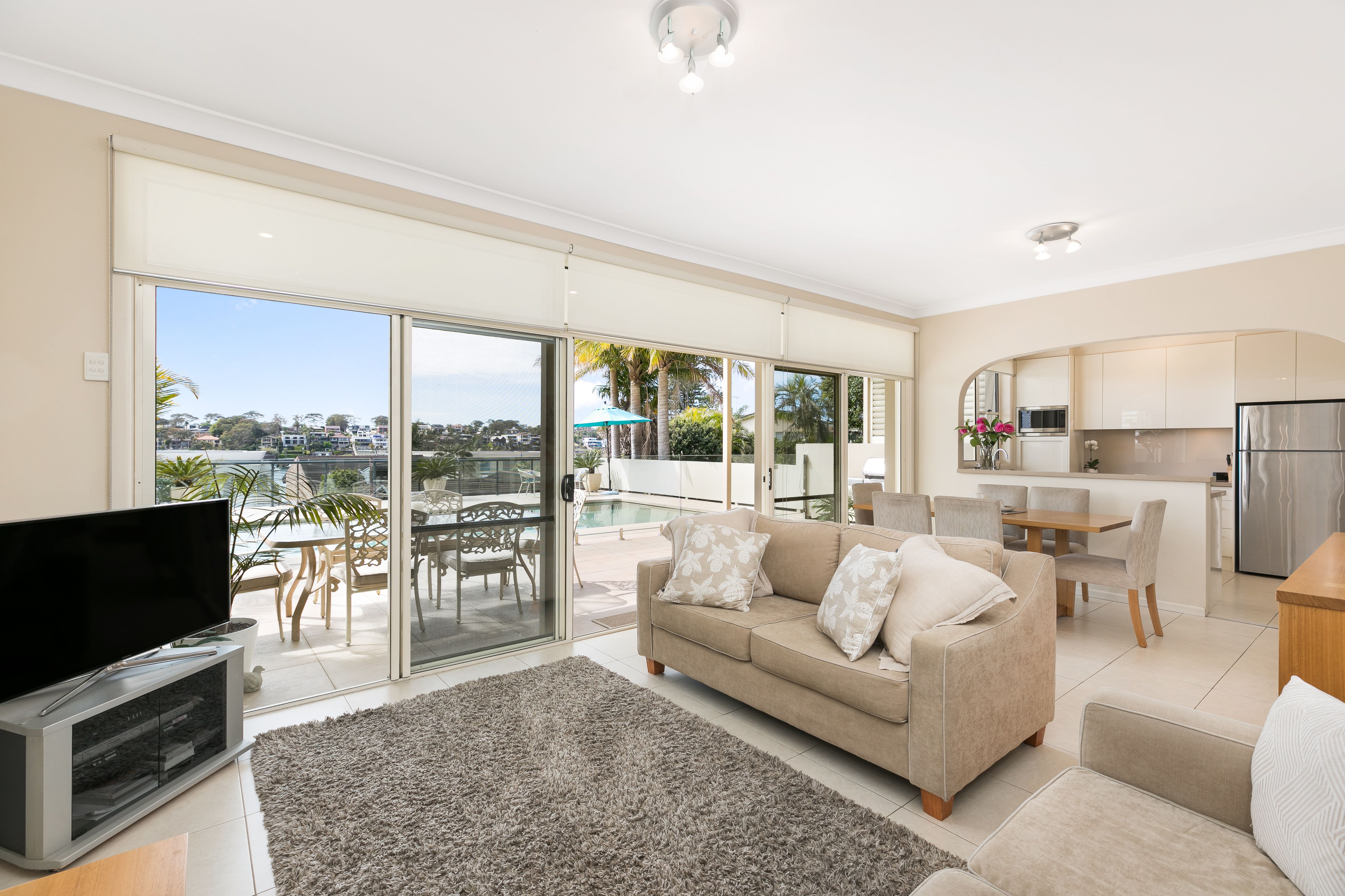 10 Fernleigh Road, CARINGBAH SOUTH, Caringbah South - Thumbnail 5