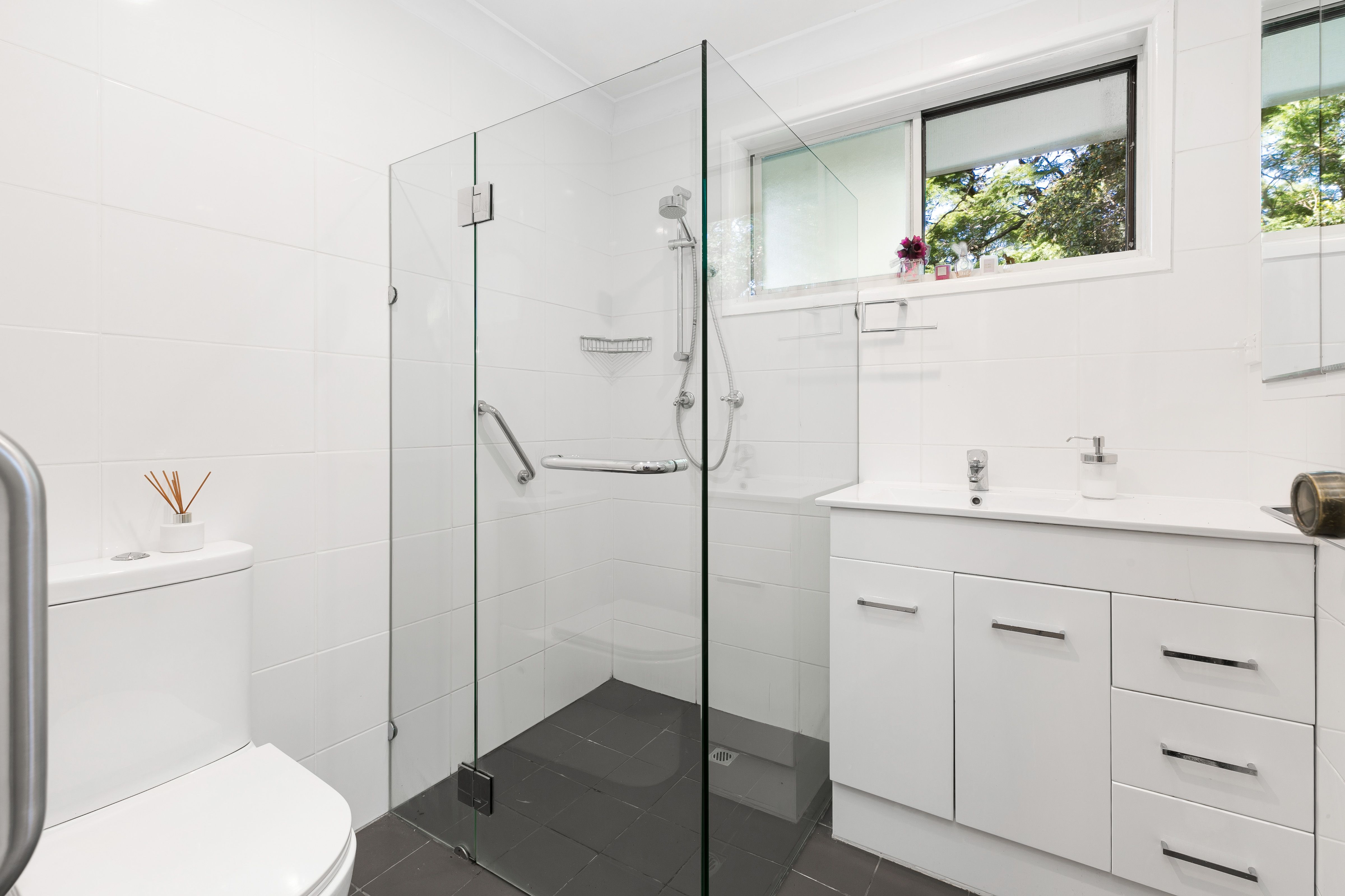 8/137a Gannons Road CARINGBAH SOUTH 2229