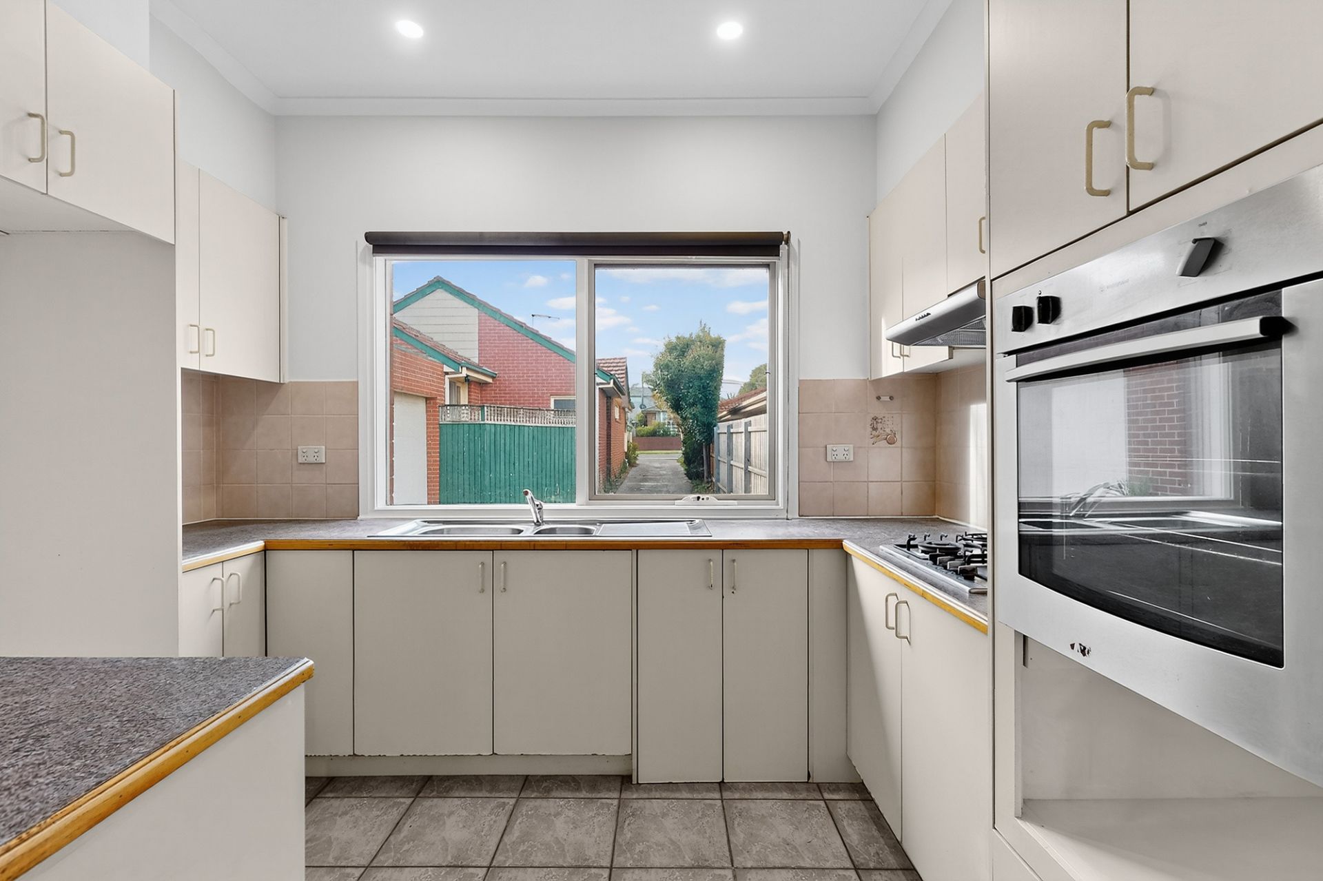 2/30 Snowdon Avenue, Caulfield - Thumbnail 4