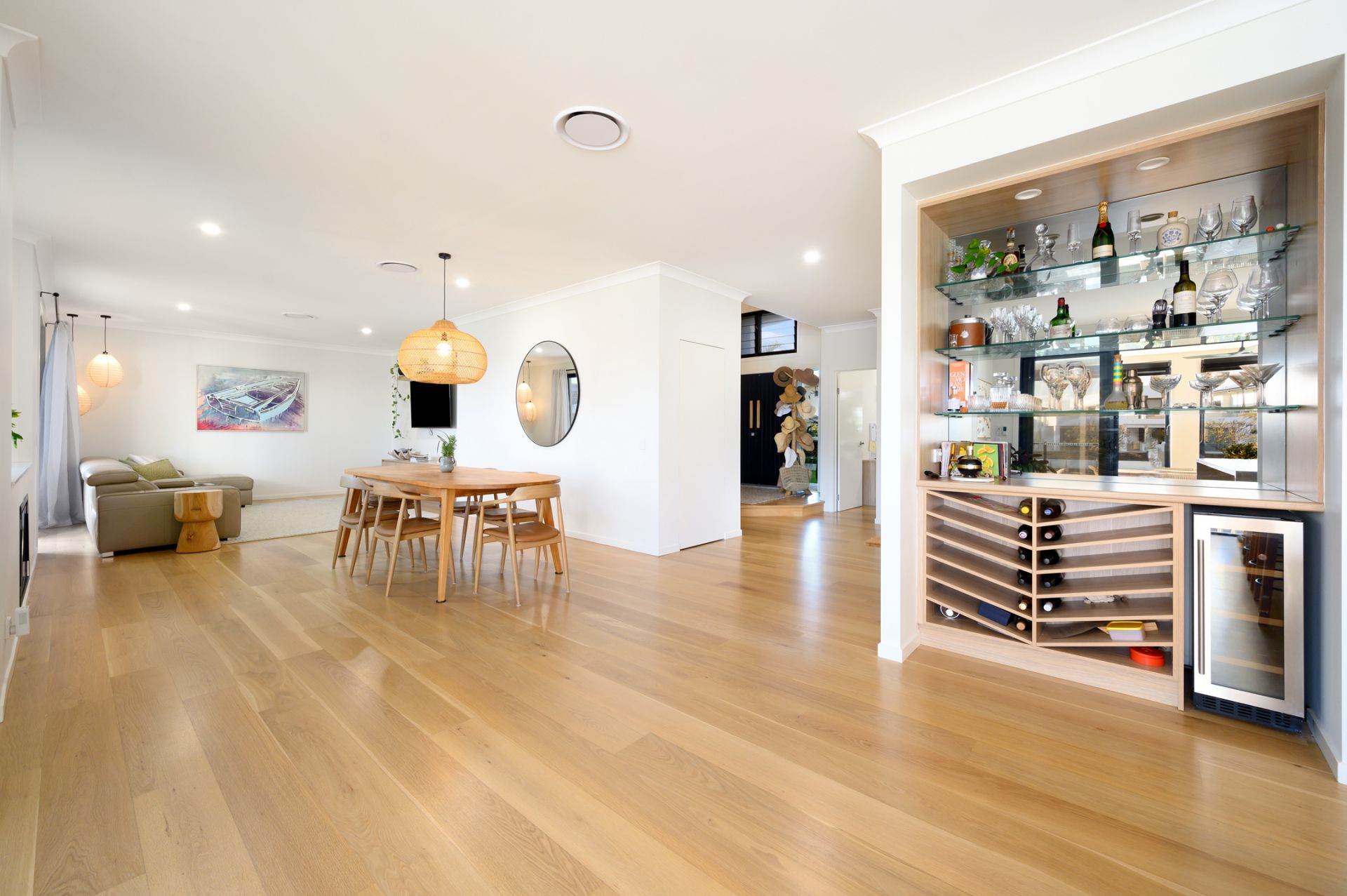 12 Queen Anne Court, Sovereign Islands - Thumbnail 6