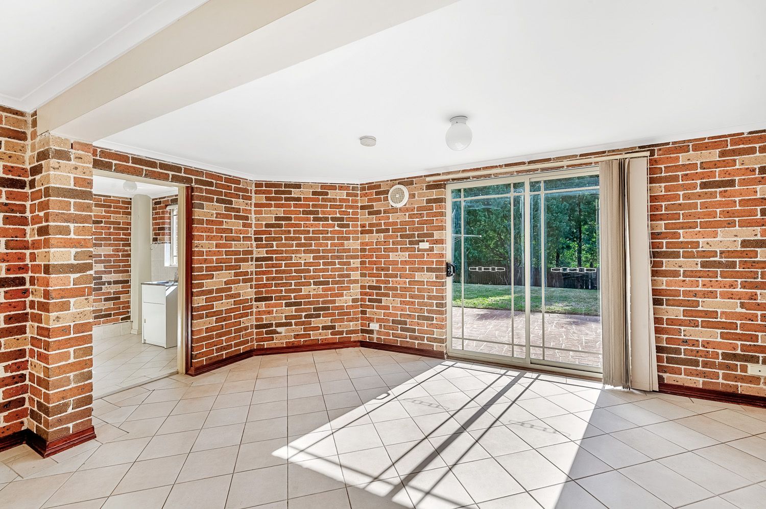 1/20 Broadoak Place, Castle Hill, Castle Hill - Thumbnail 5
