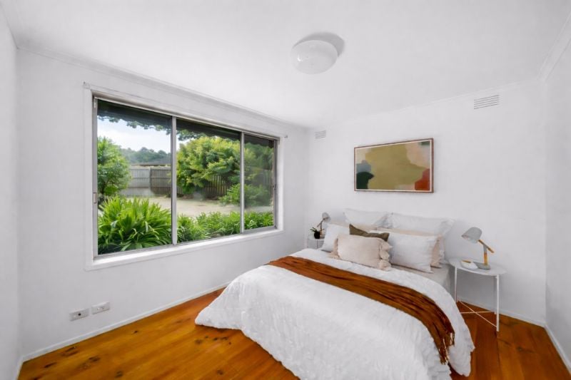 2 Glebe Place, Thomastown