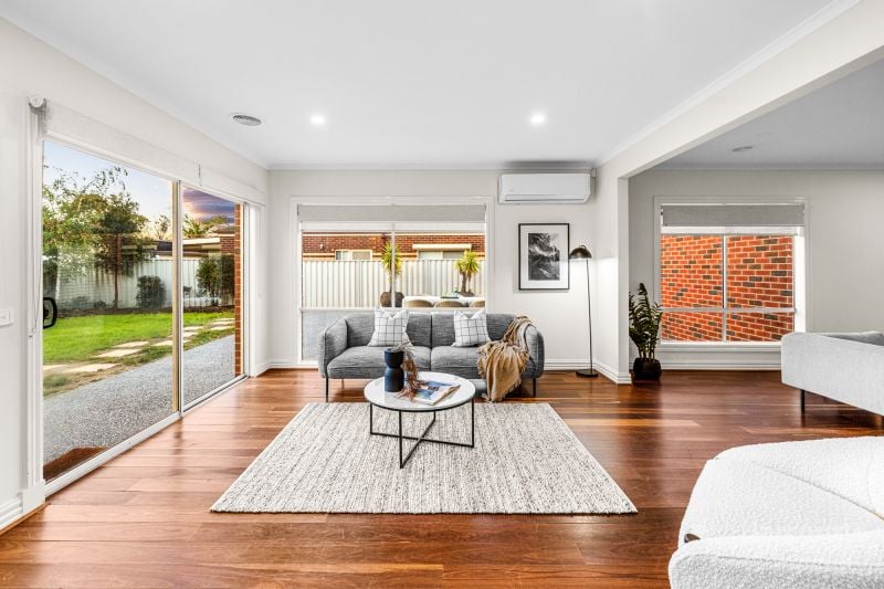 11 Macedon Close, Caroline Springs