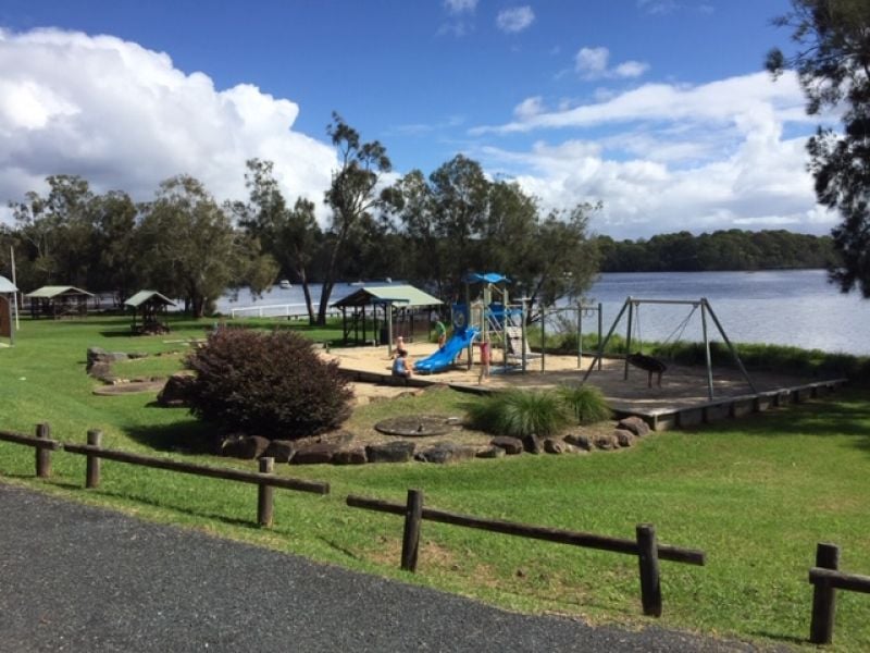 6 Yarran Place, Coomba Park NSW