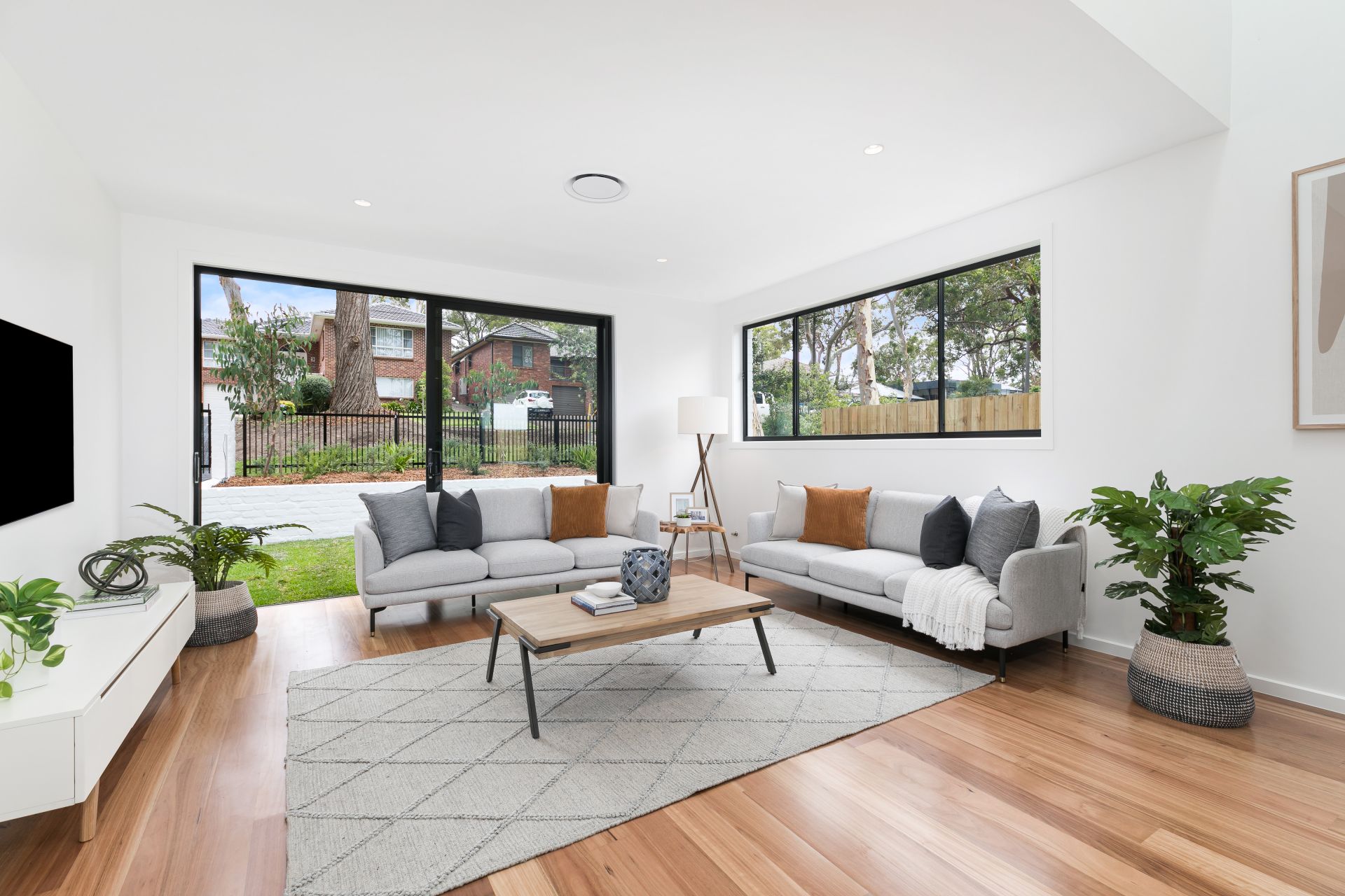 2/10-12 Epacris Avenue, CARINGBAH SOUTH, Caringbah South - Thumbnail 2