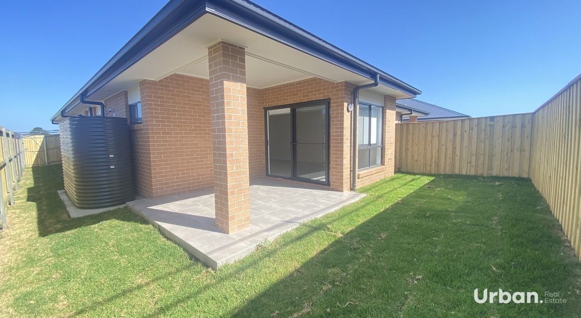 Lochinvar 1/193 Robert Road