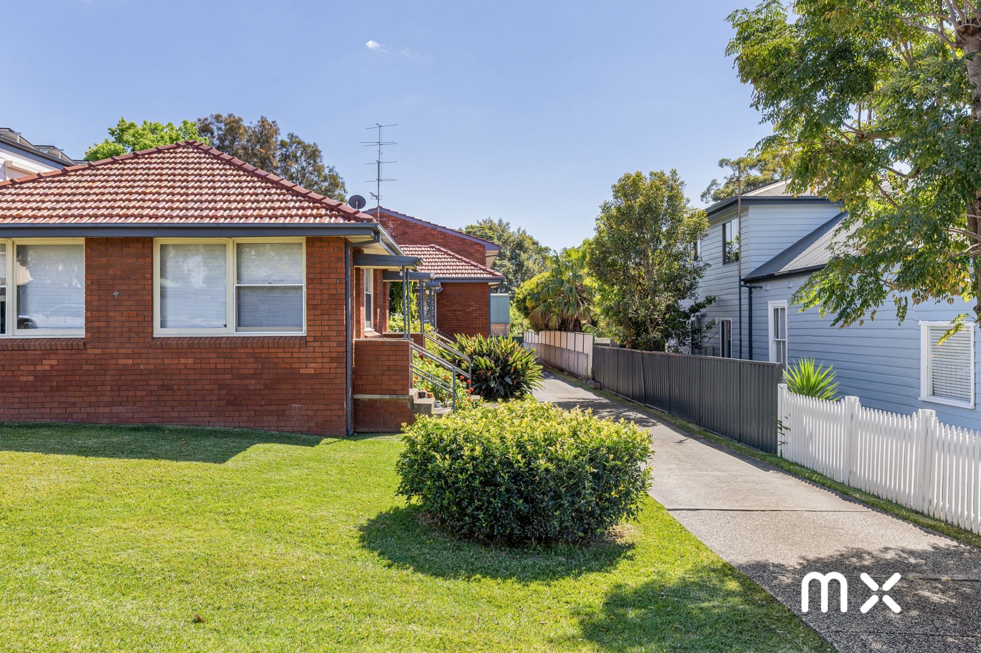 6/4 Alfred Street, Woonona - Image 1