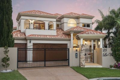 Magnificent Home, Main River Position- Wide 27m* Of Prime Water-frontage