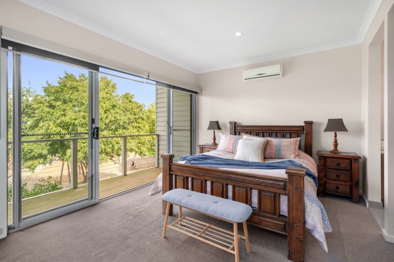 9 Carlow Walk, Lalor