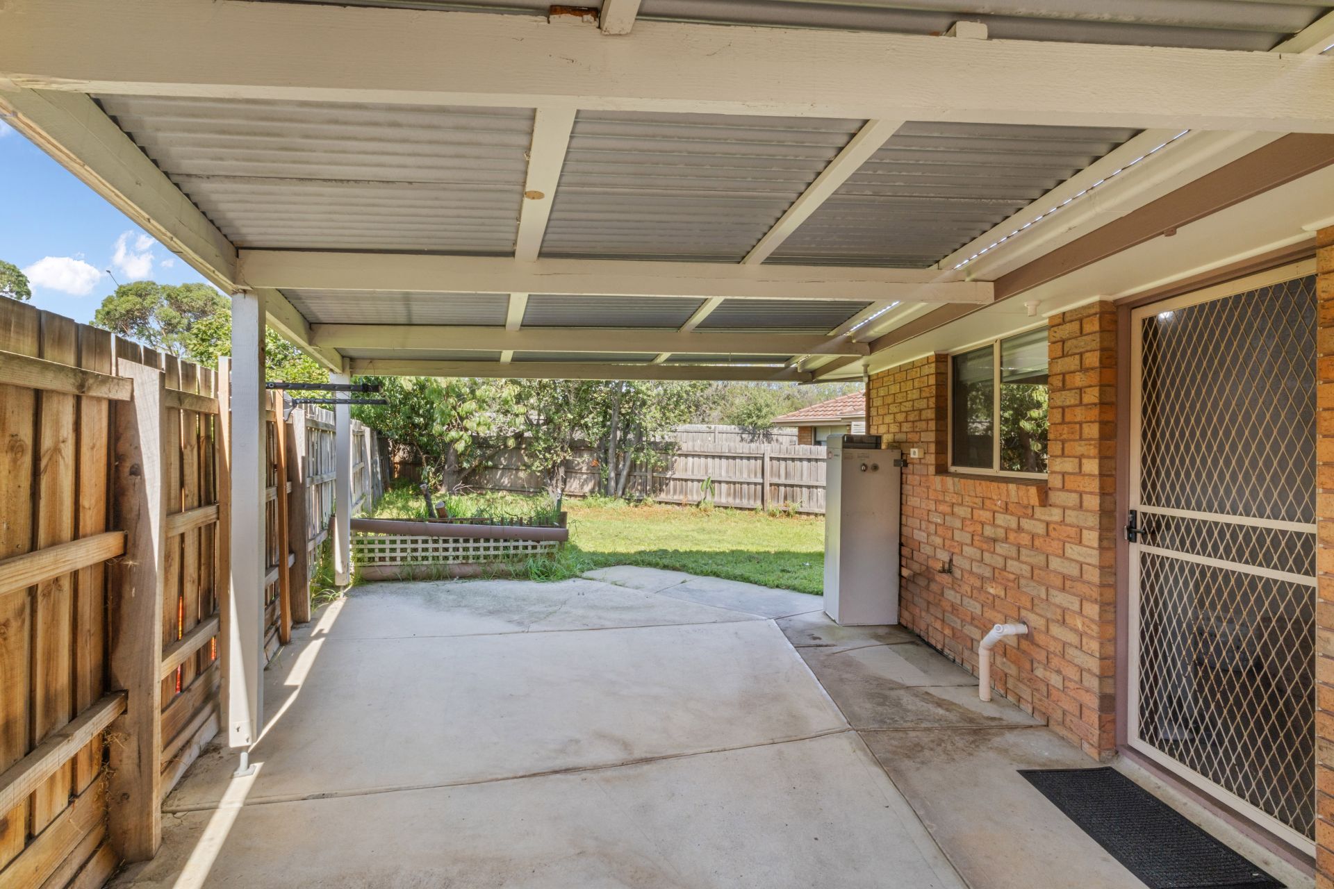 Quiet Court Living With Everyday Convenience