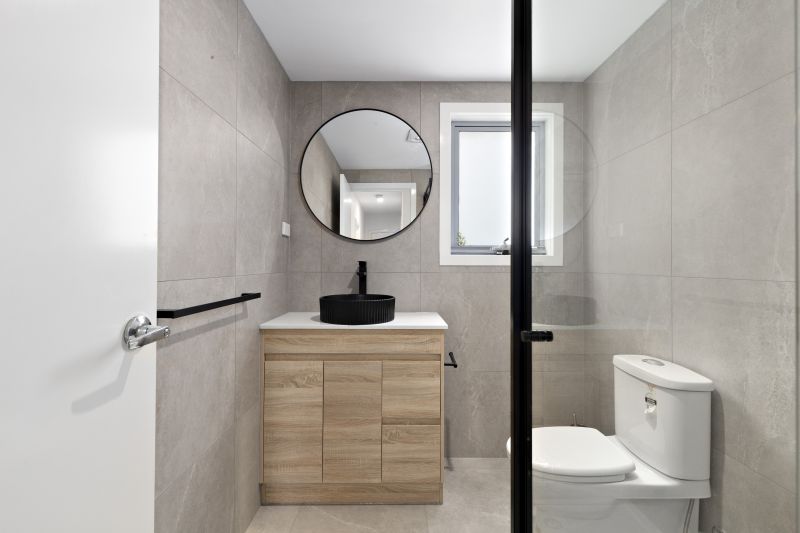 81 Spring Street, Reservoir