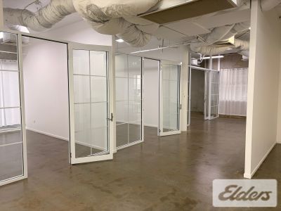 MODERN OFFICE/SHOWROOM IN BREENE PLACE!