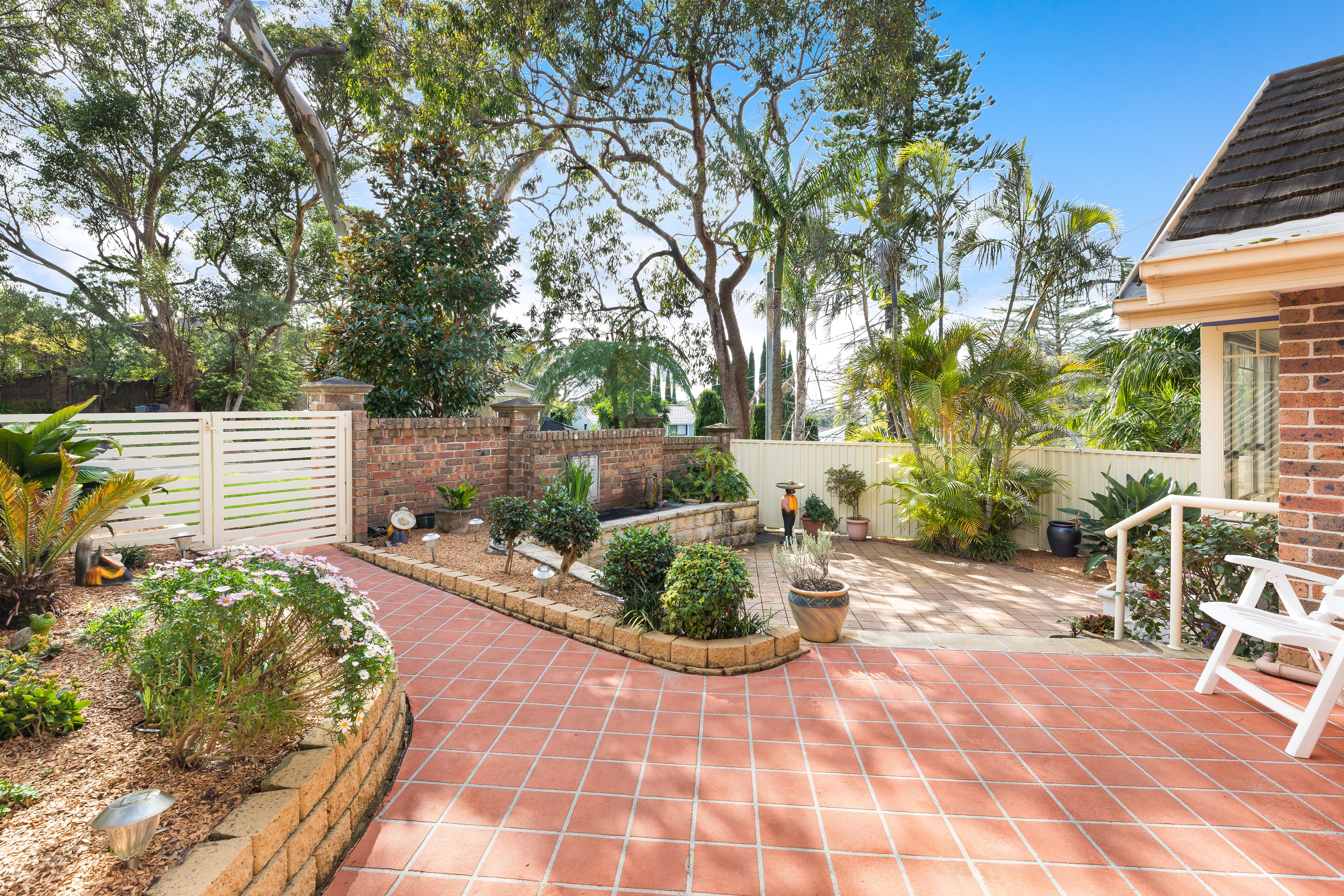 8 Wistaria Street DOLANS BAY 2229