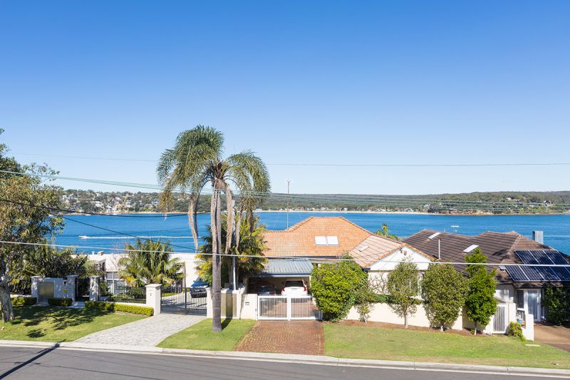 35 Glaisher Parade, CRONULLA, Cronulla - Thumbnail 4