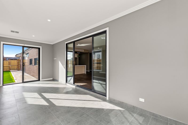 76 Whitebark Street, Wollert