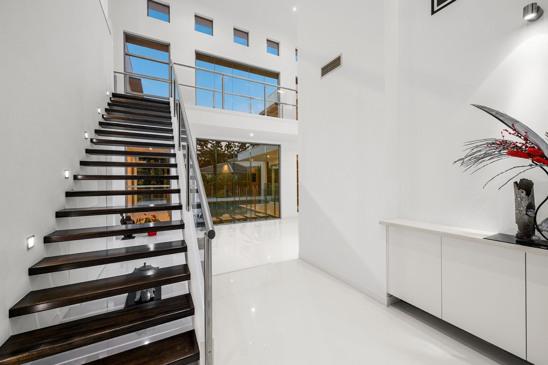 2-4 Royal Albert Crescent, Sovereign Islands QLD 4216, Sovereign Islands - Thumbnail 5