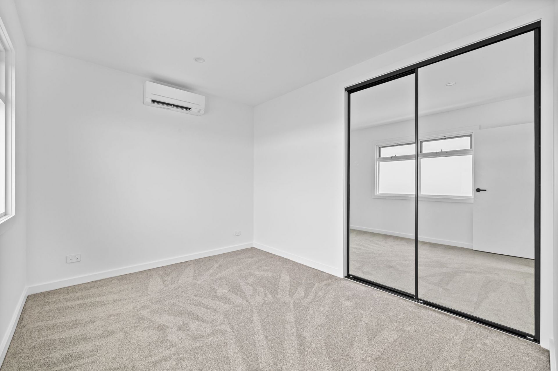 OUTSTANDING BRAND NEW TOWNHOUSE