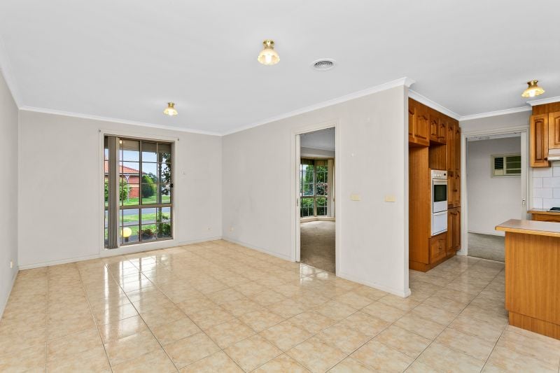 53 Brabham Drive, Mill Park