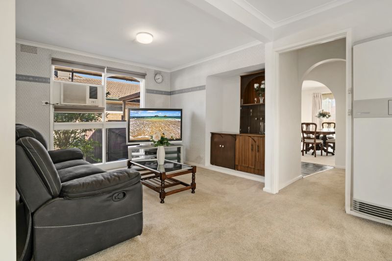 4 Lawrence Court, Bundoora
