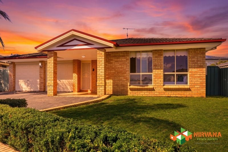 Captivating Family Grandeur & Everyday Practicality Redefined!