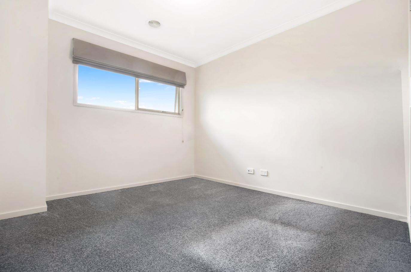 SPACIOUS FAMILY HOME!!