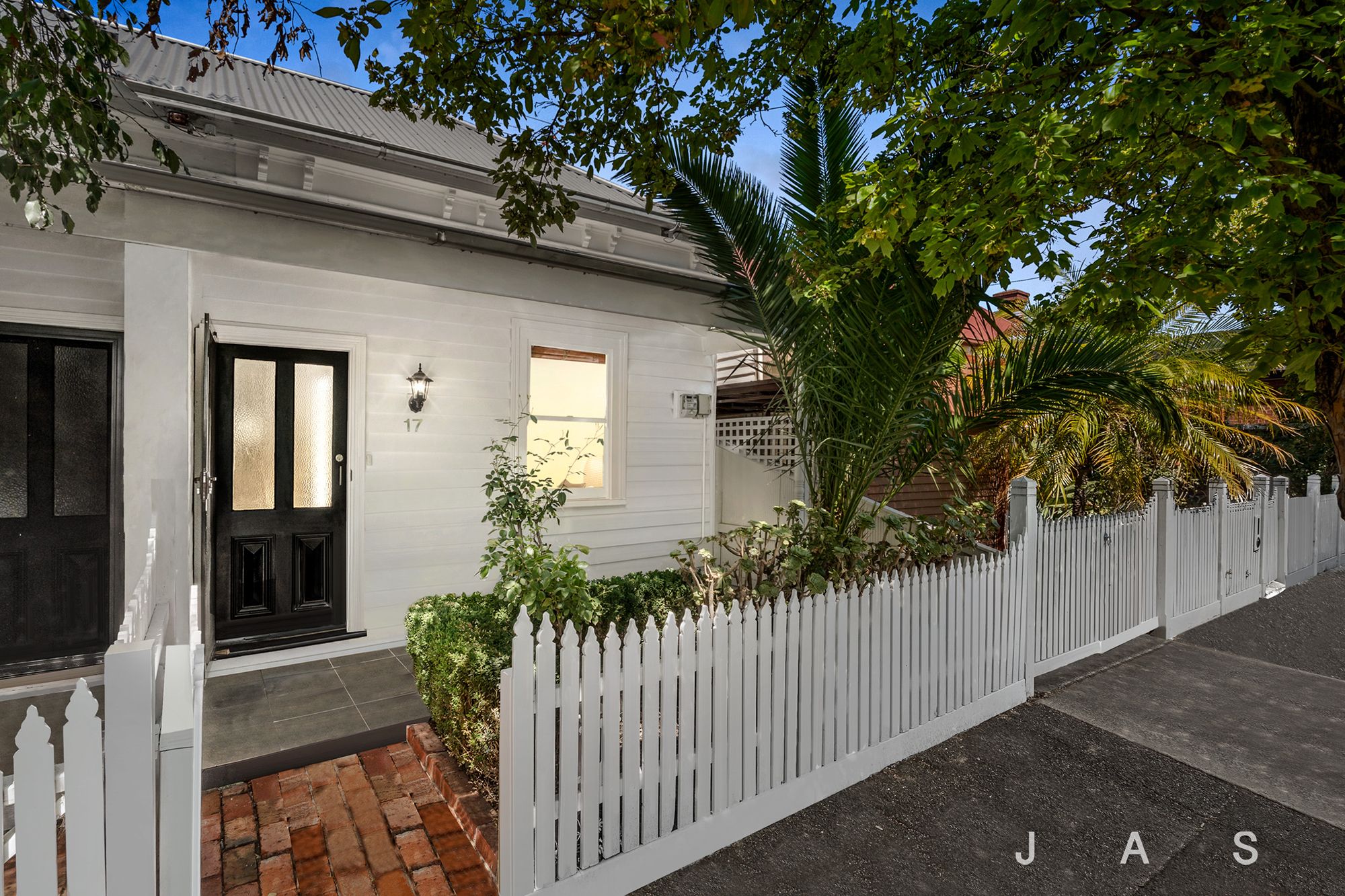 17 Birmingham Street Yarraville VIC, Yarraville - Thumbnail 2