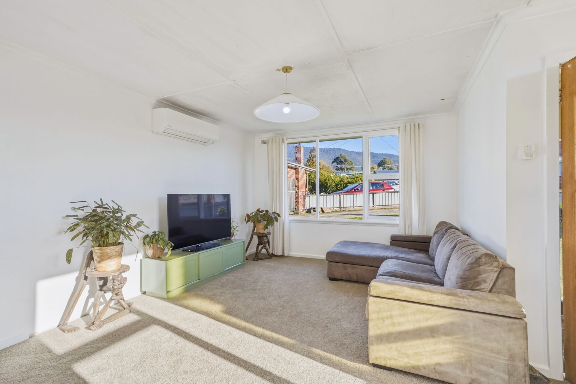 49 Cleburne Street Claremont TAS, Claremont - Thumbnail 2