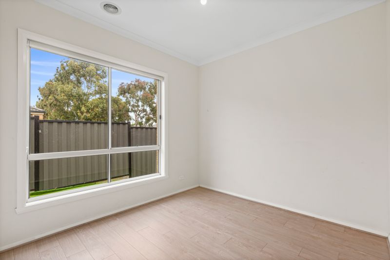 19 Knightsbridge Drive, Epping