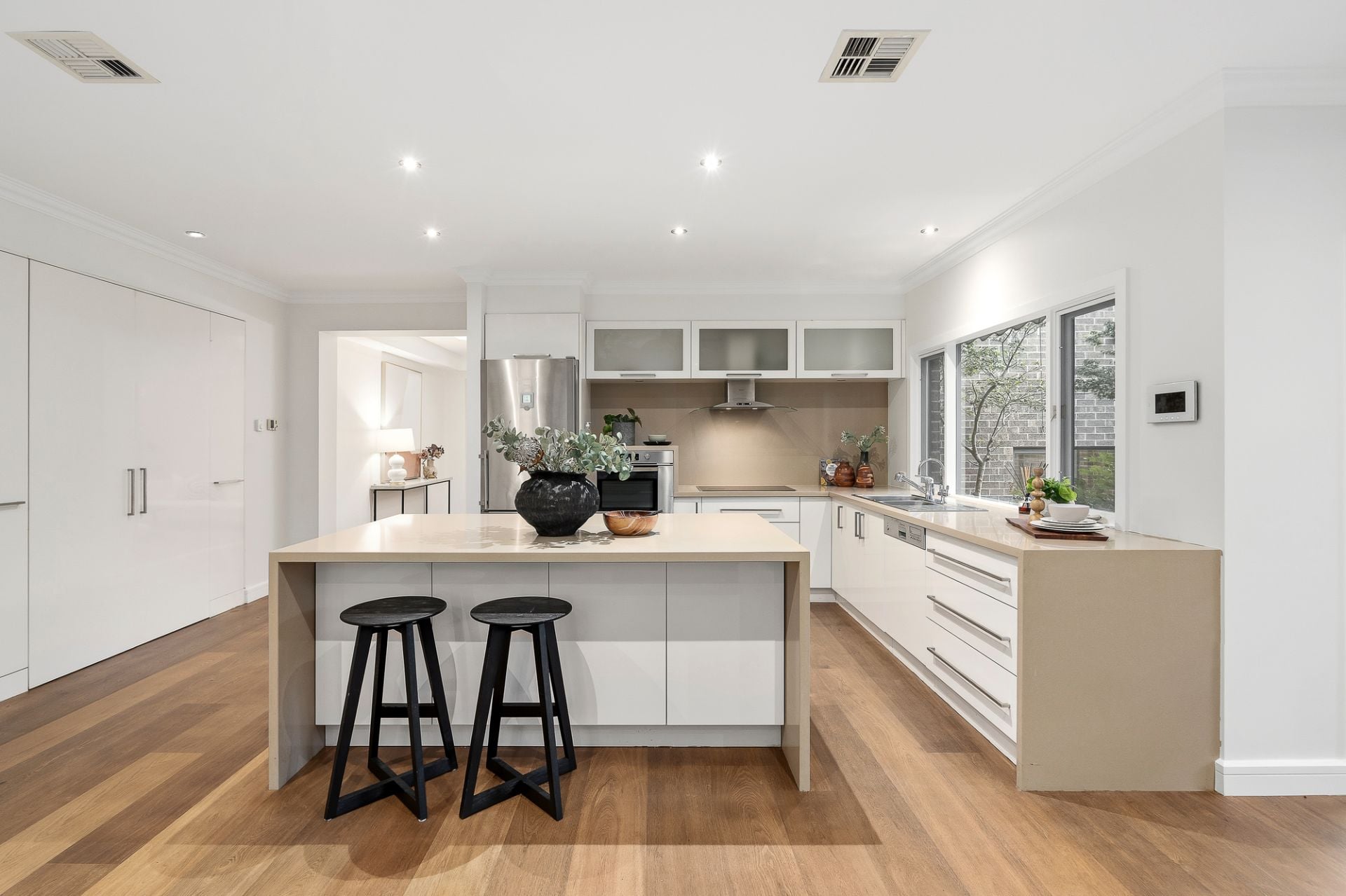 699 Riversdale Road, Camberwell, Camberwell - Thumbnail 4