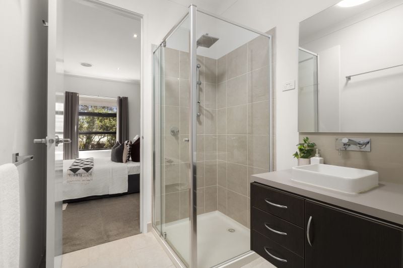 6 Prism Walk, Epping