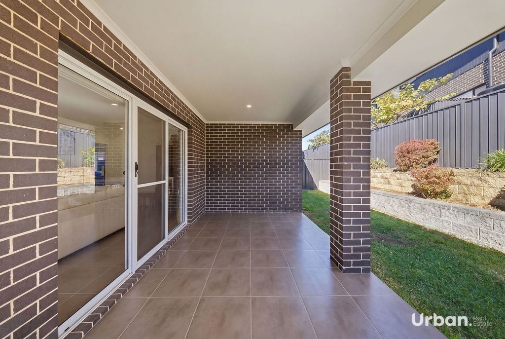 Oran Park 16 Herd Street