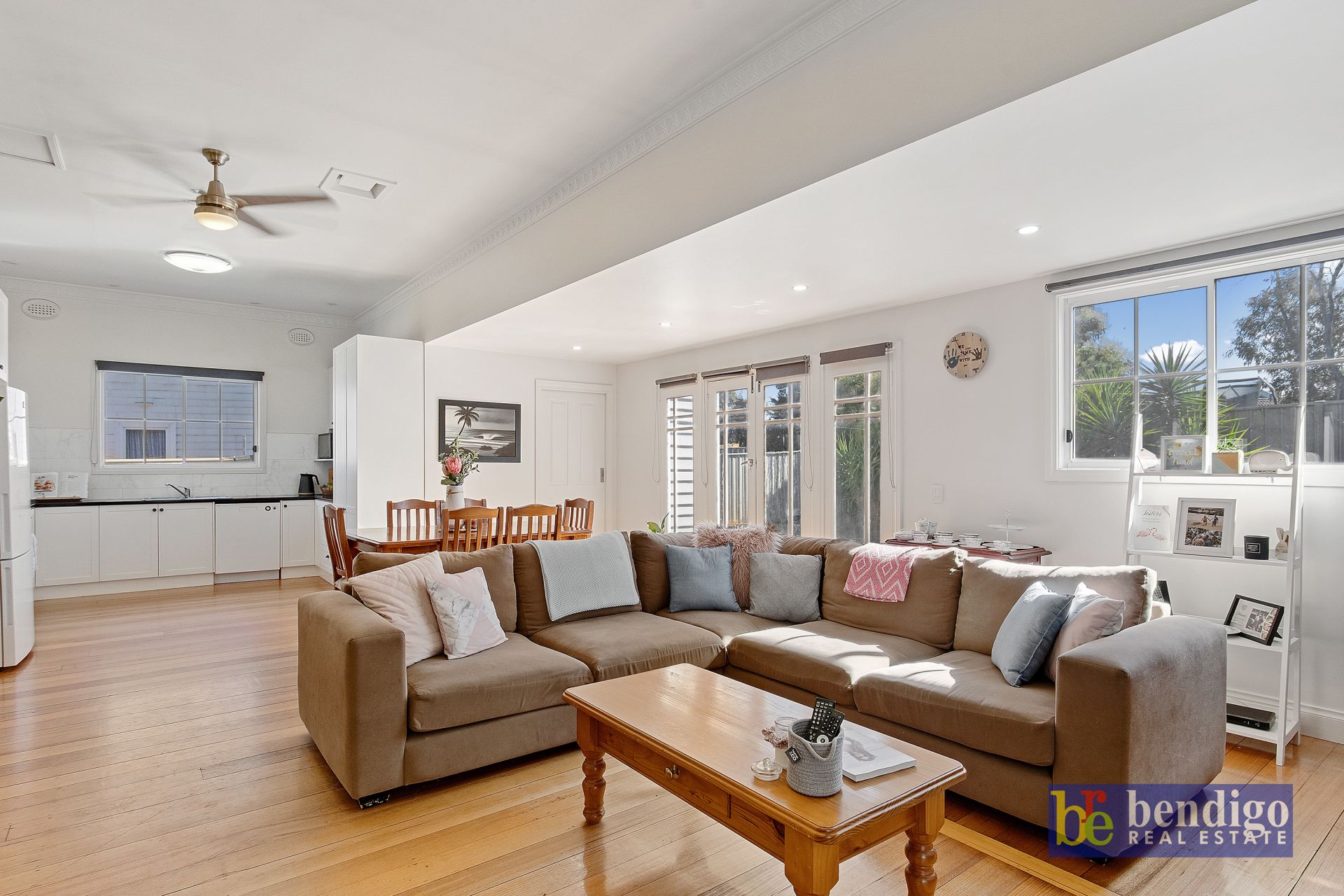 14 Cambridge Crescent White Hills VIC, Hills - Thumbnail 3