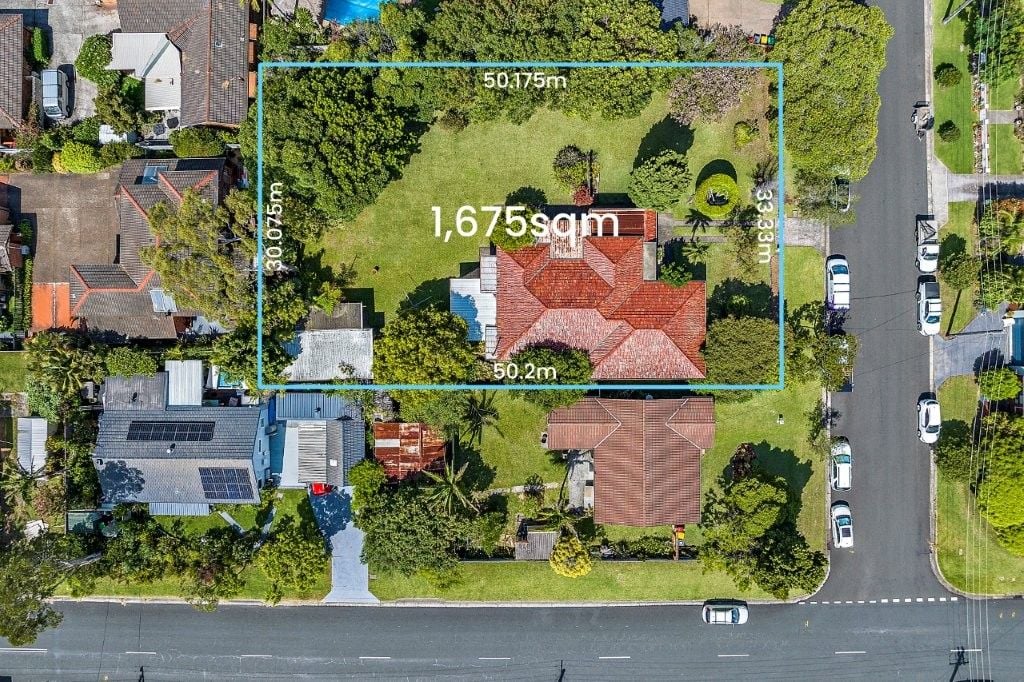 12-14 The Avenue, Bellambi NSW 2518