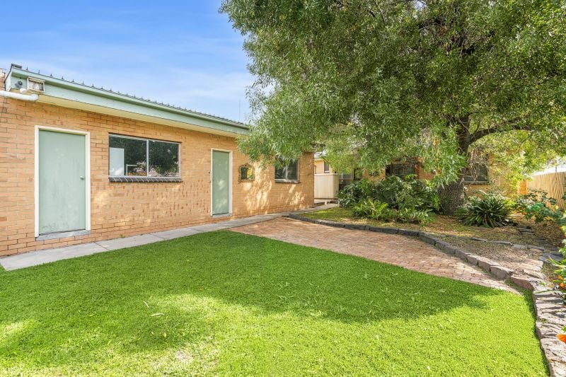 37 Macartney Street, Reservoir
