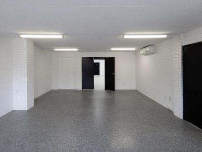 REFURBISHED FREESTANDING WAREHOUSE