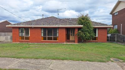 6 Blackwood Avenue, Latrobe, Latrobe - Thumbnail 2